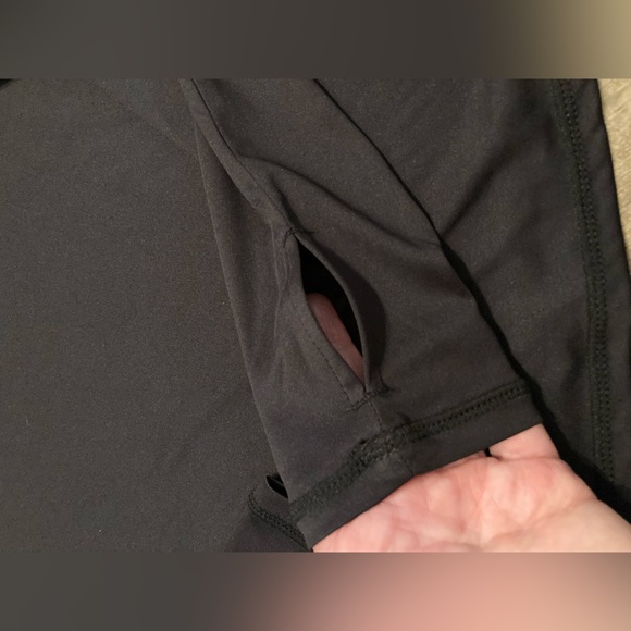 Champion women’s XS lightweight long sleeve workout  top - Picture 3 of 5